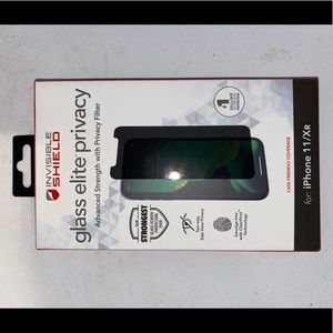 Zach privacy glass for iPhone 11